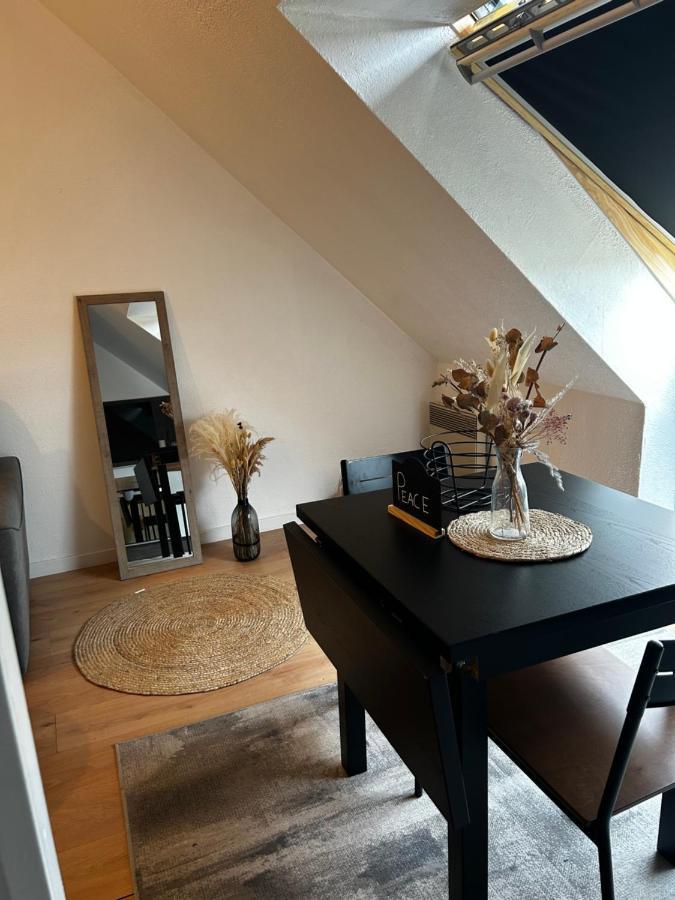Bienvenue Chez Vous Tres Calme Et En Plein Centre Apartman Mantes-la-Jolie Kültér fotó